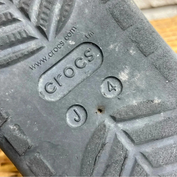 Kids Platform Crocs - Picture 7 of 8